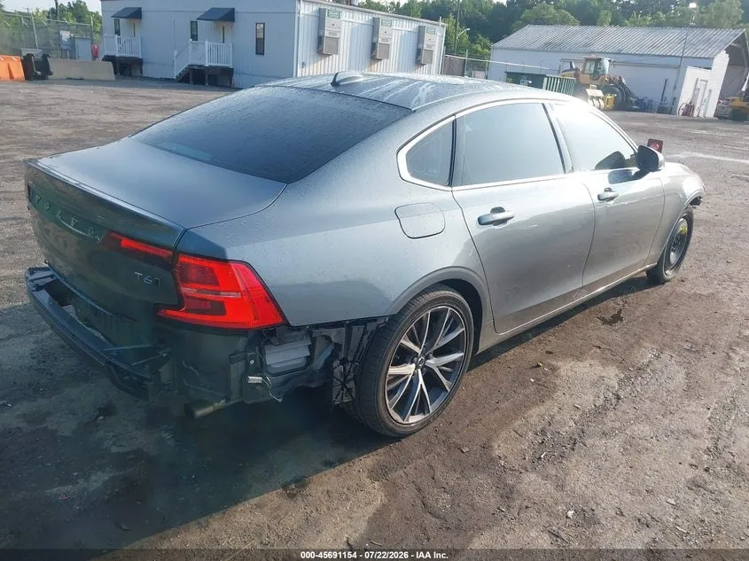 VOLVO S90 T6 MOMENTUM 2018