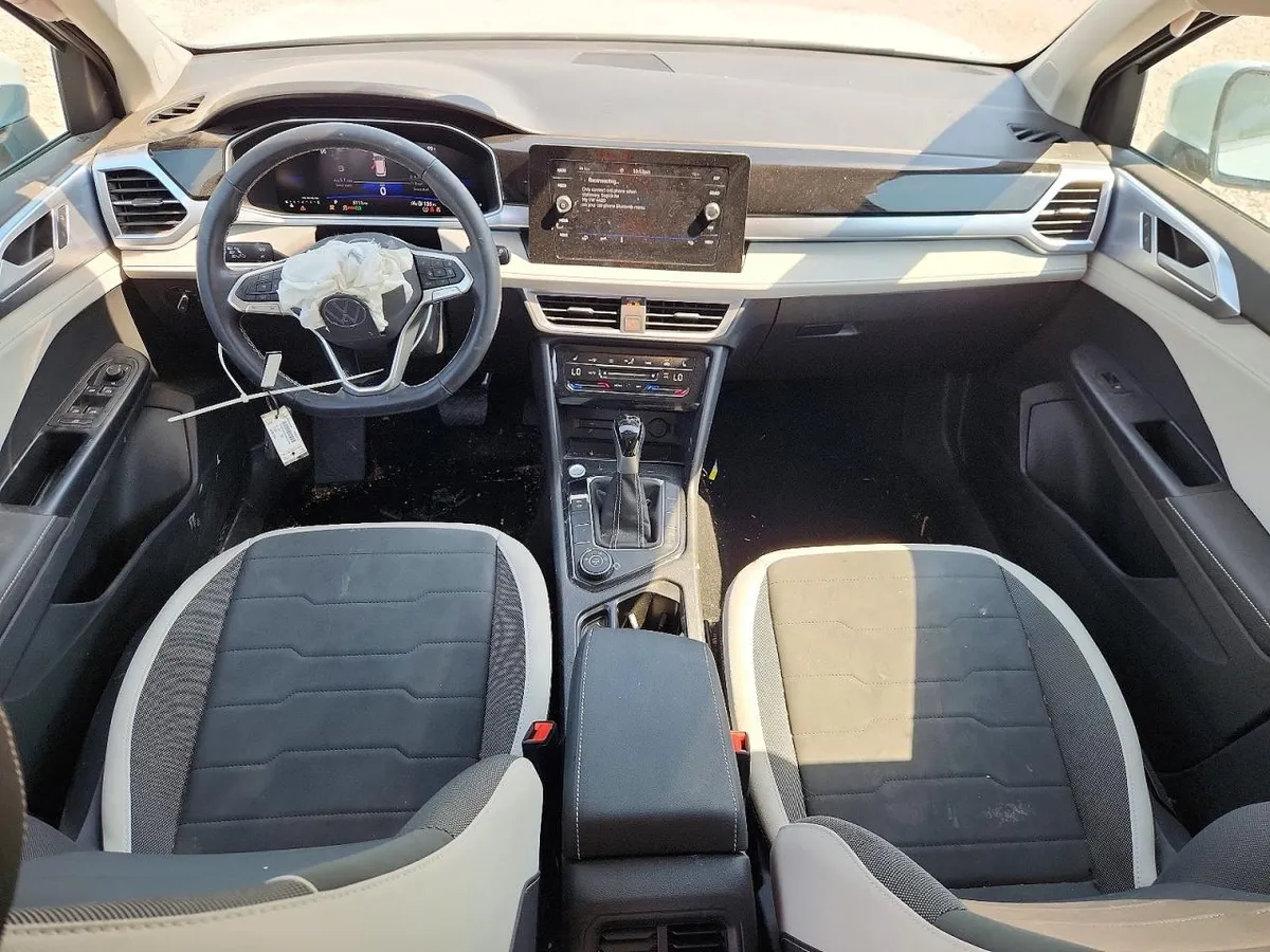 VOLKSWAGEN TAOS SE 2025