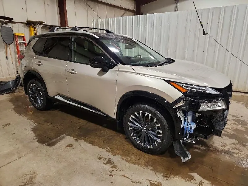 NISSAN ROGUE PLATINUM 2026