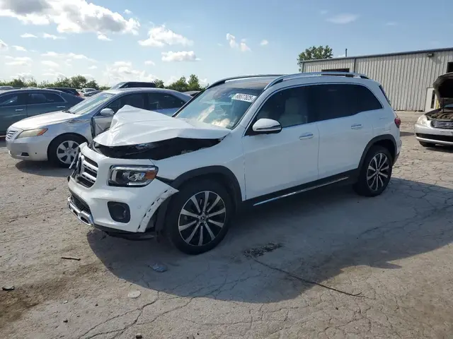 MERCEDES-BENZ GLB 2022
