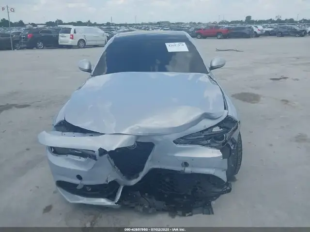 ALFA ROMEO GIULIA TI AWD 2022