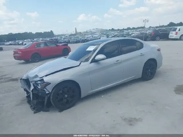 ALFA ROMEO GIULIA TI AWD 2022