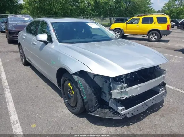 VOLVO S90 T5 MOMENTUM 2018