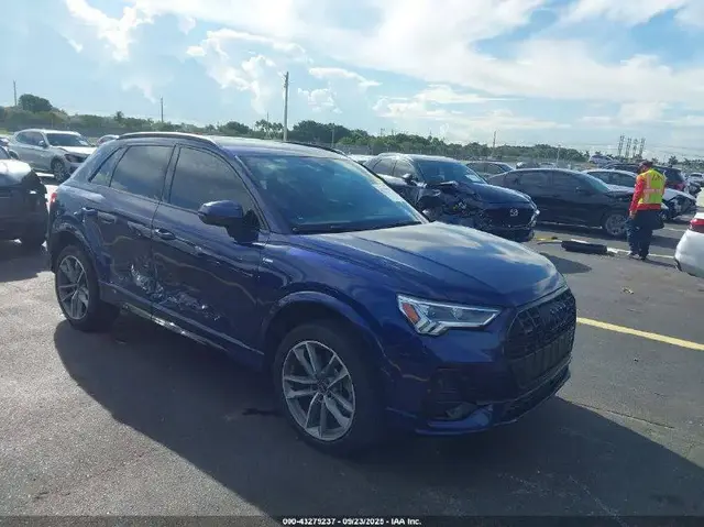 AUDI Q3 PREMIUM 2023