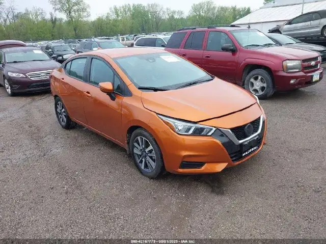 NISSAN VERSA SV 2021