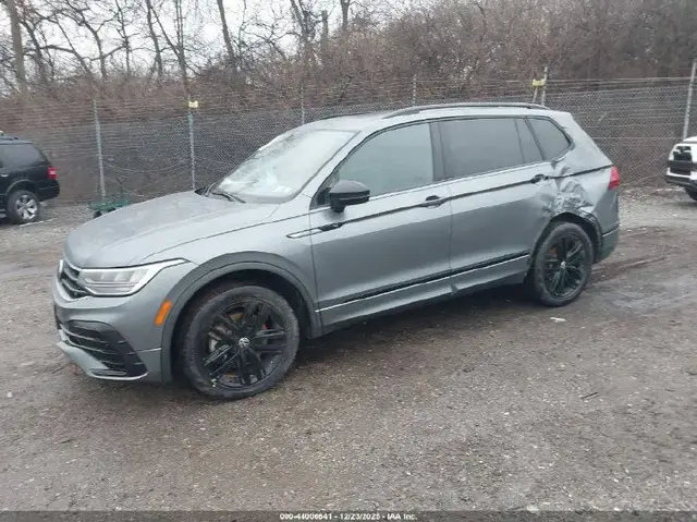 VOLKSWAGEN TIGUAN 2022