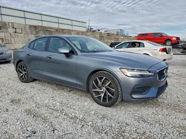 VOLVO S60 T6 MOMENTUM 2019