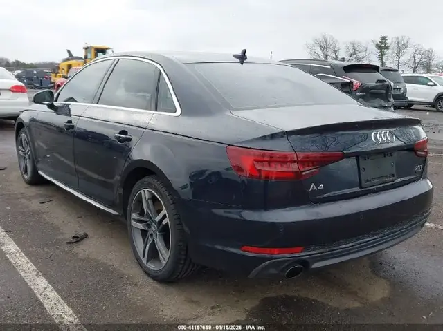 AUDI A4 PREMIUM 2018