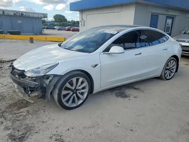 TESLA MODEL 3 2019