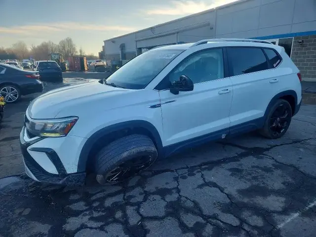 VOLKSWAGEN TAOS SE 2023