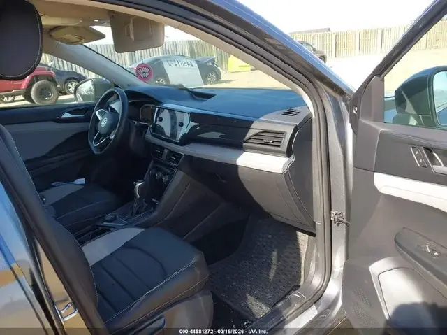 VOLKSWAGEN TAOS 2022