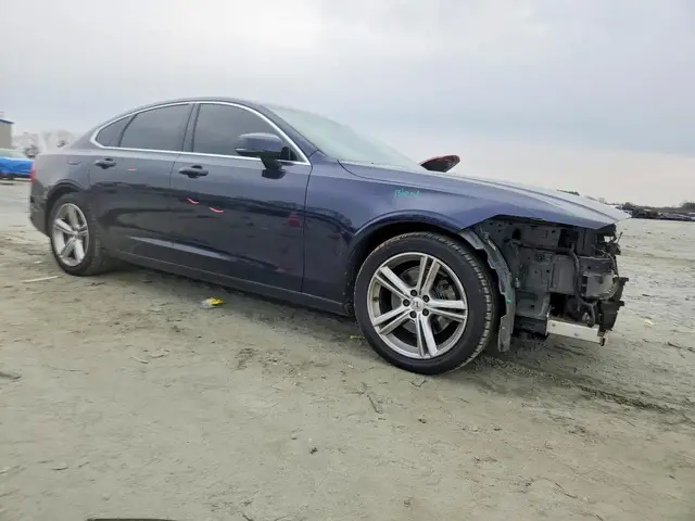 VOLVO S90 T5 MOMENTUM 2017