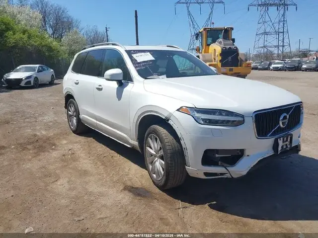 VOLVO XC90 T6 MOMENTUM 2017