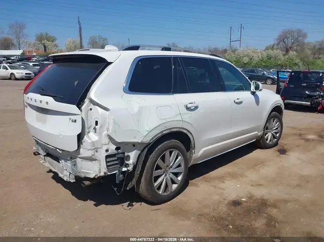 VOLVO XC90 T6 MOMENTUM 2017