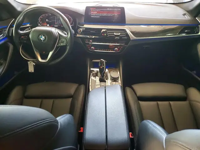 BMW 530 XI 2020