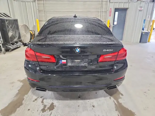 BMW 540 2018