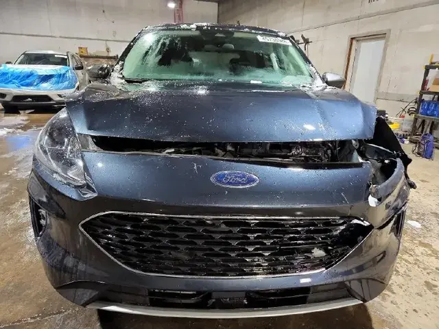 FORD ESCAPE SE 2022