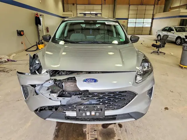 FORD ESCAPE SE 2022