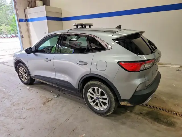 FORD ESCAPE SE 2022