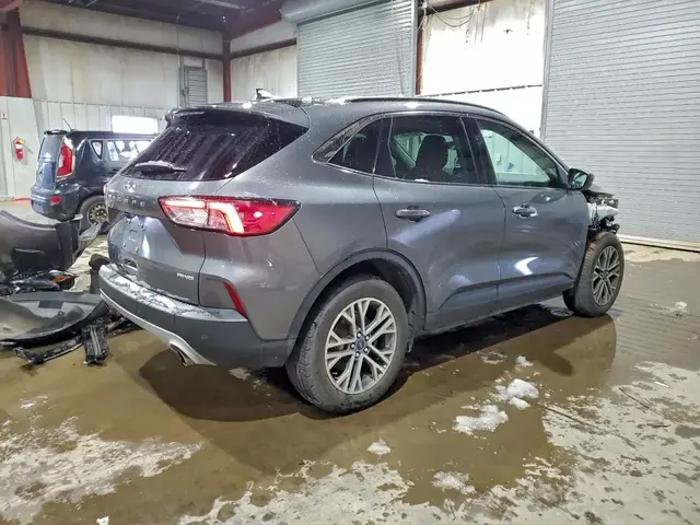 FORD ESCAPE SEL 2022