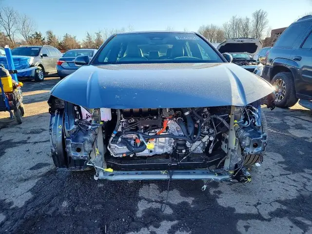 TOYOTA CAMRY SE 2026