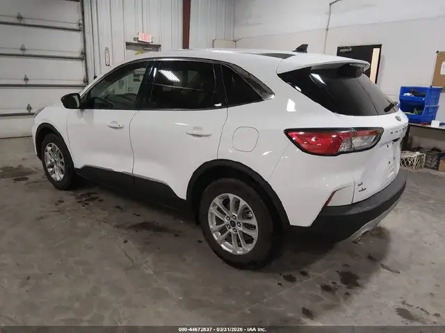 FORD ESCAPE SE 2022