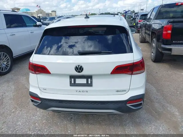 VOLKSWAGEN TAOS SE 2022