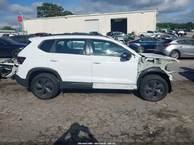 VOLKSWAGEN TAOS S 2025