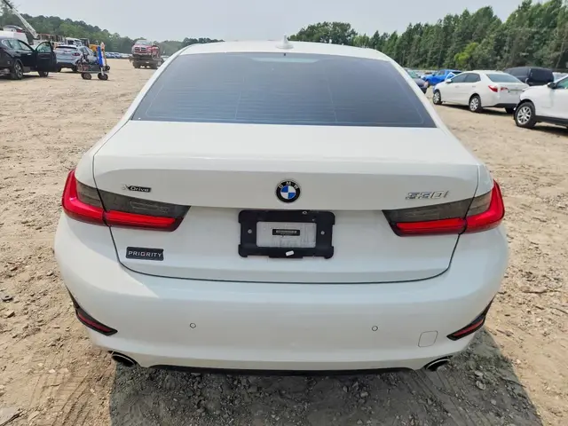BMW 330XI 2019