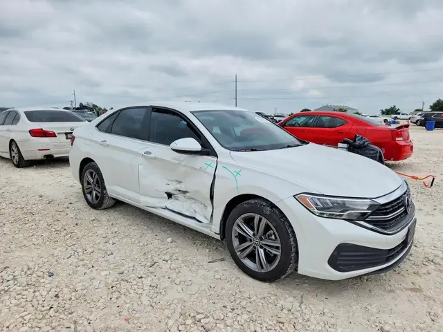 VOLKSWAGEN JETTA SE 2024