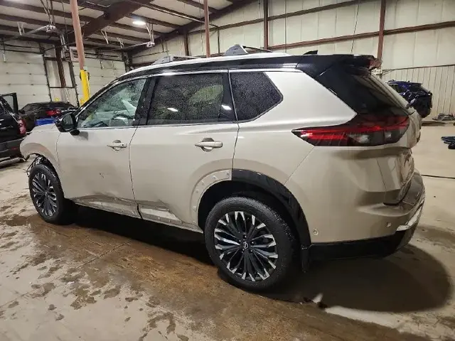 NISSAN ROGUE PLATINUM 2026