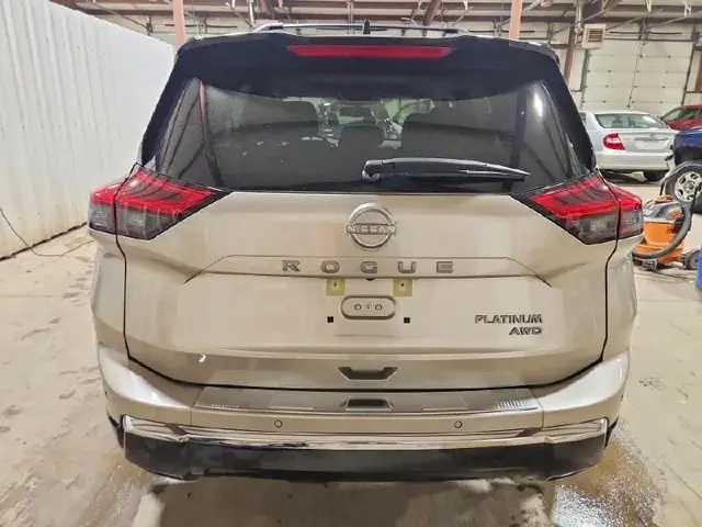 NISSAN ROGUE PLATINUM 2026