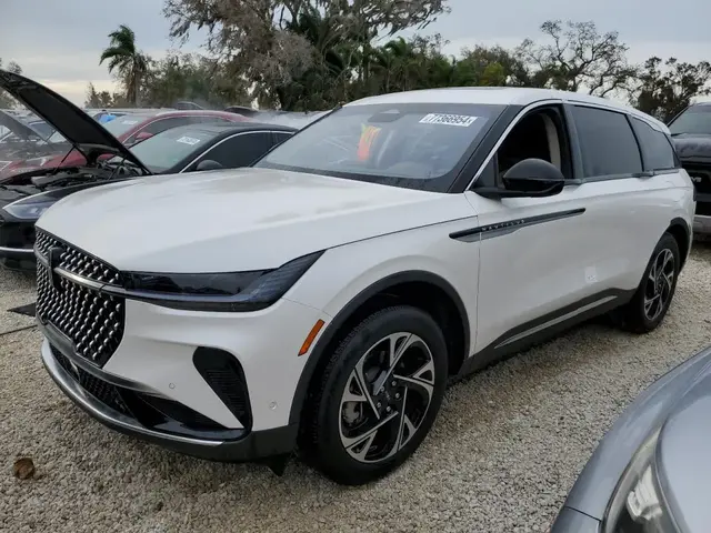 LINCOLN NAUTILUS PREMIERE 2023