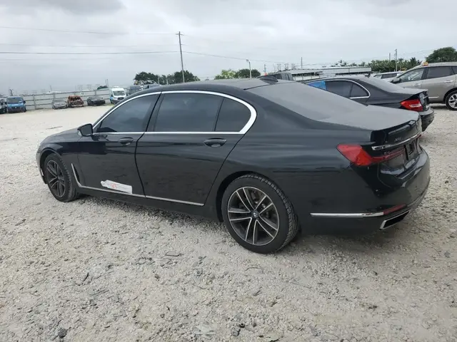 BMW 750 XI 2021