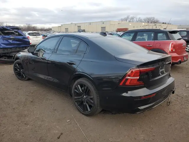 VOLVO S60 PLUS 2022