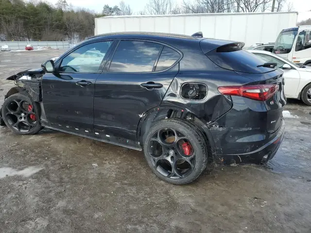 ALFA ROMEO STELVIO TI 2022