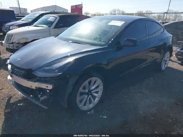 TESLA MODEL 3 2022
