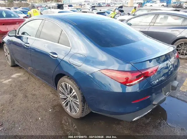 MERCEDES-BENZ CLA 250 COUPE 2022