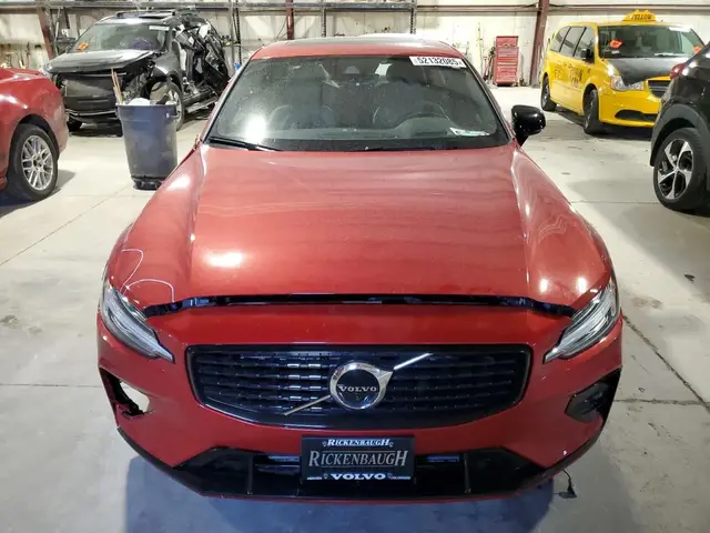 VOLVO S60 2021