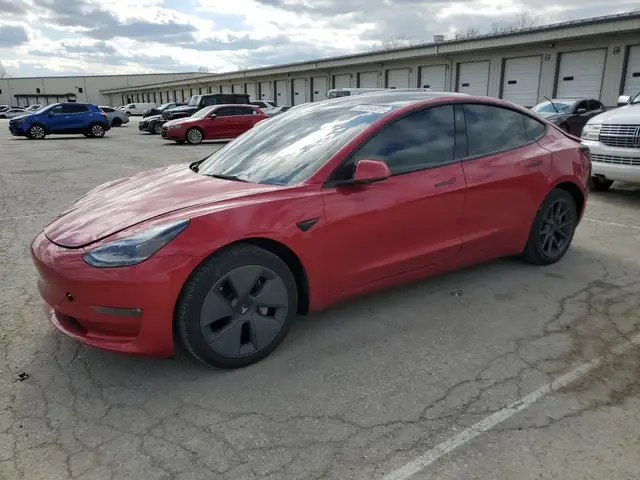TESLA MODEL 3 2022