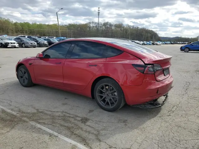 TESLA MODEL 3 2022