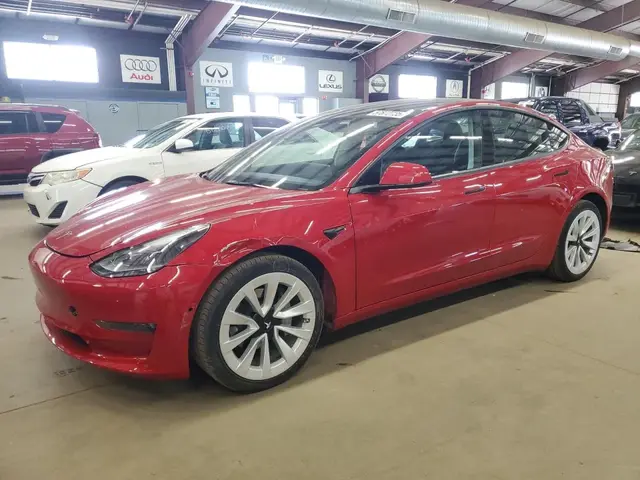 TESLA MODEL 3 2022