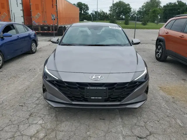 HYUNDAI ELANTRA SEL 2022