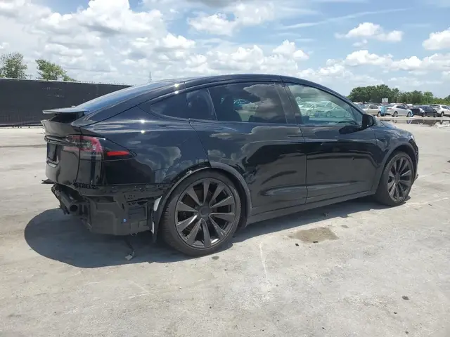 TESLA MODEL 2022