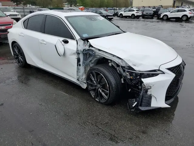 LEXUS IS 350 F SPORT 2021