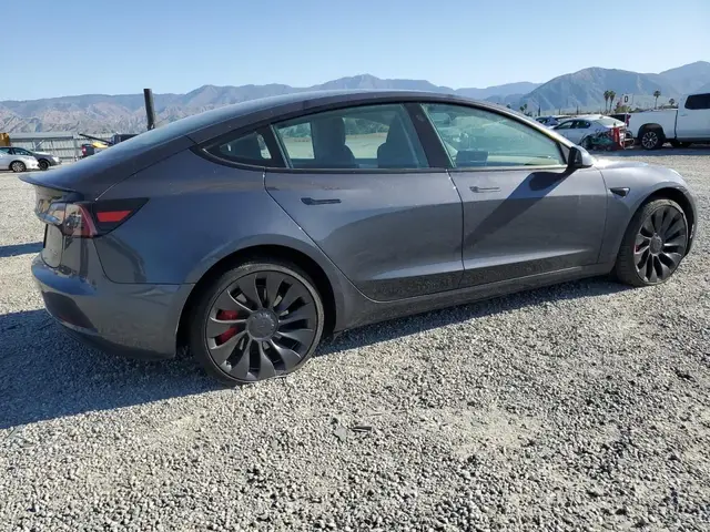 TESLA MODEL 3 2023