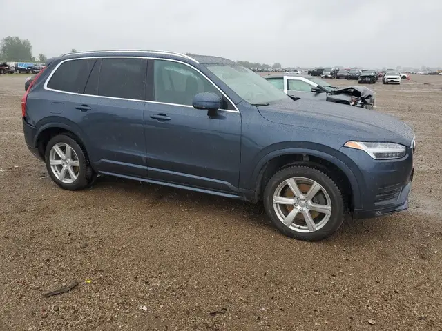 VOLVO XC90 T6 MOMENTUM 2022