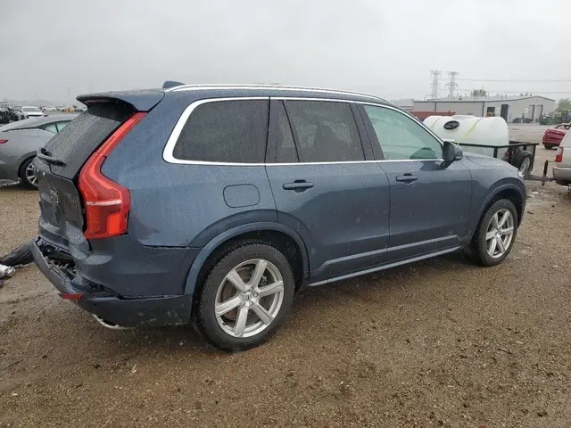 VOLVO XC90 T6 MOMENTUM 2022