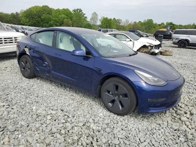 TESLA MODEL 3 2022