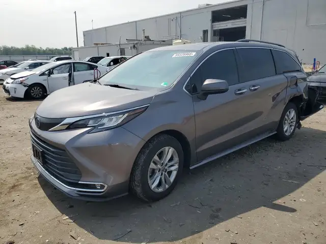 TOYOTA SIENNA XLE 2021